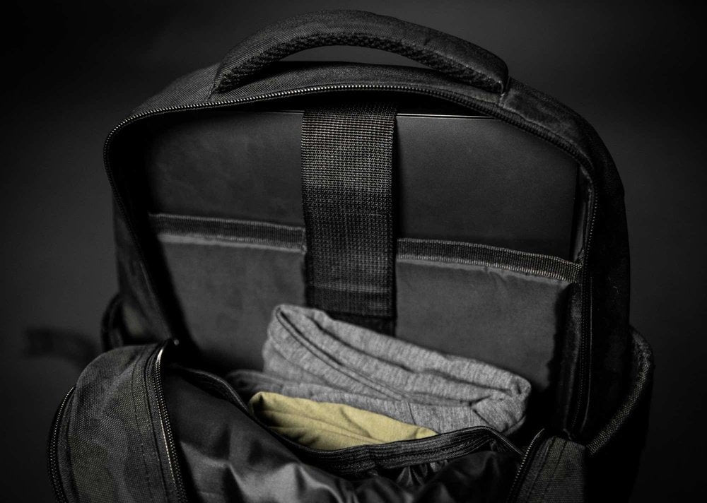 2POOD 2POOD Performance Backpack (XL) mit Gürtelfach (Auslaufmodell) Operator kaufen bei HighPowered.ch