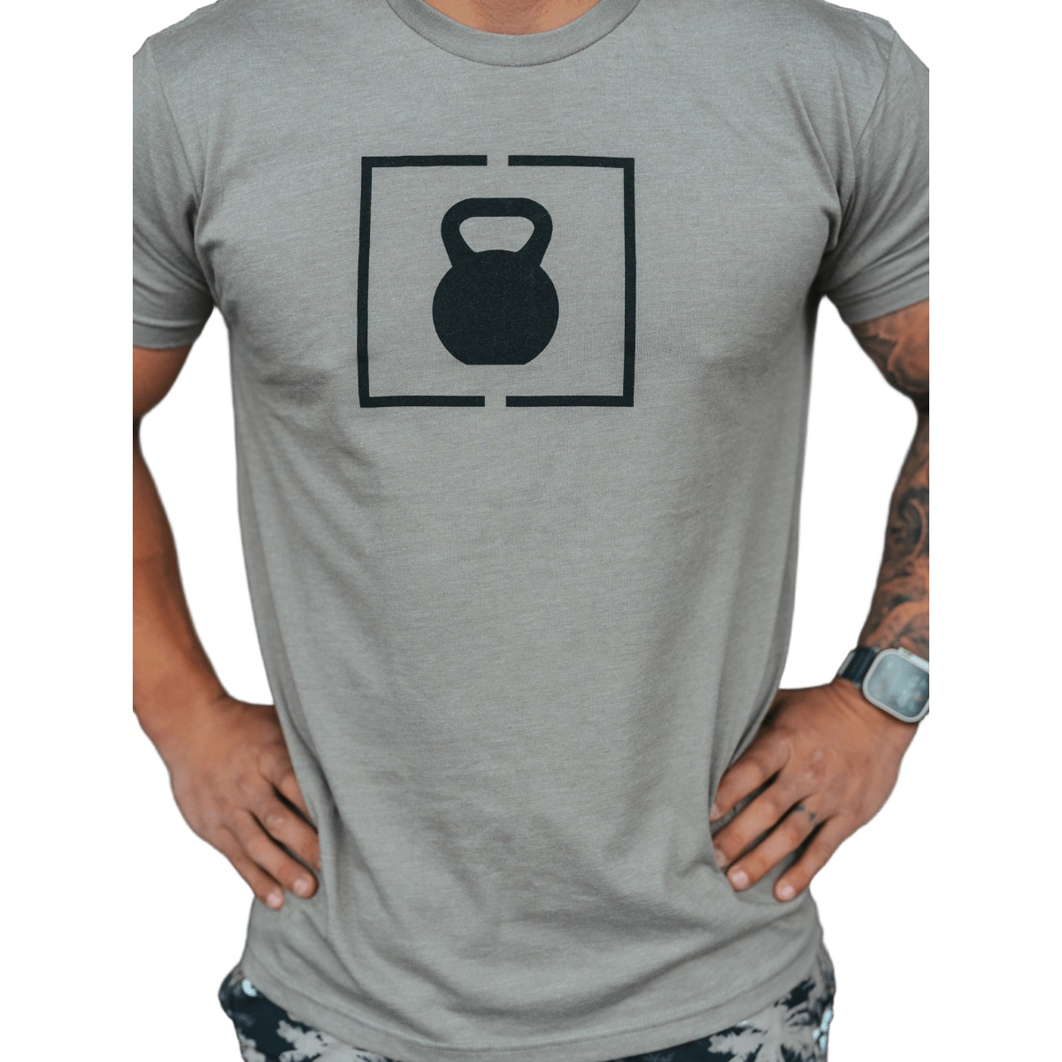 Grey Kettlebell Patch T-Shirt kaufen - 2POOD T-Shirts - Fitness Onlineshop