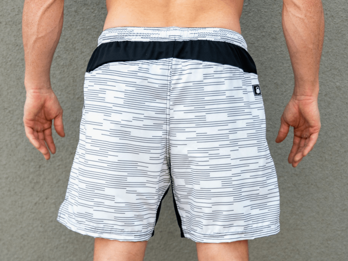 White Noise Essential Shorts kaufen - 2POOD WOD Shorts - Fitness Onlineshop