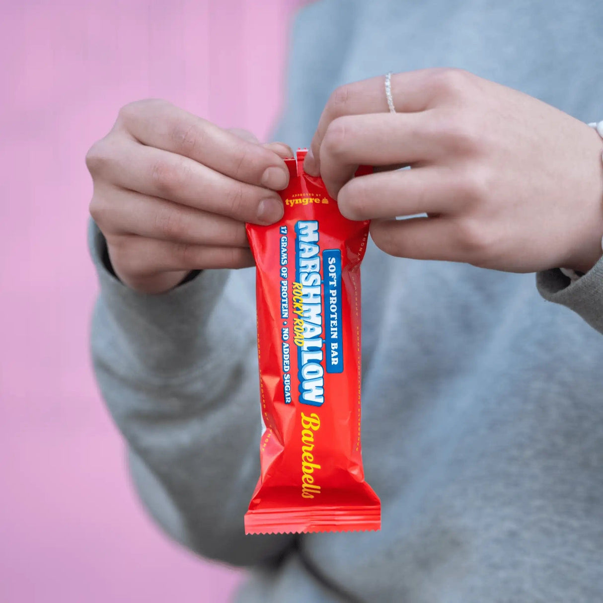 Achetez les barres protéinées Barebells Soft Protein 55 g Marshmallow Rocky Road sur HighPowered.ch