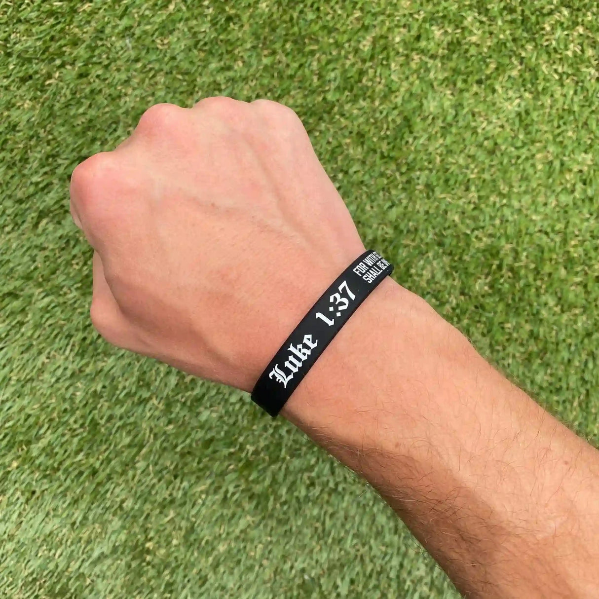 Luke 1:37 Wristband kaufen - Elite Athletic Gear Armbänder - Fitness Onlineshop