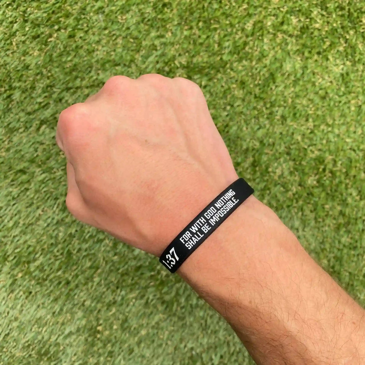 Luke 1:37 Wristband kaufen - Elite Athletic Gear Armbänder - Fitness Onlineshop