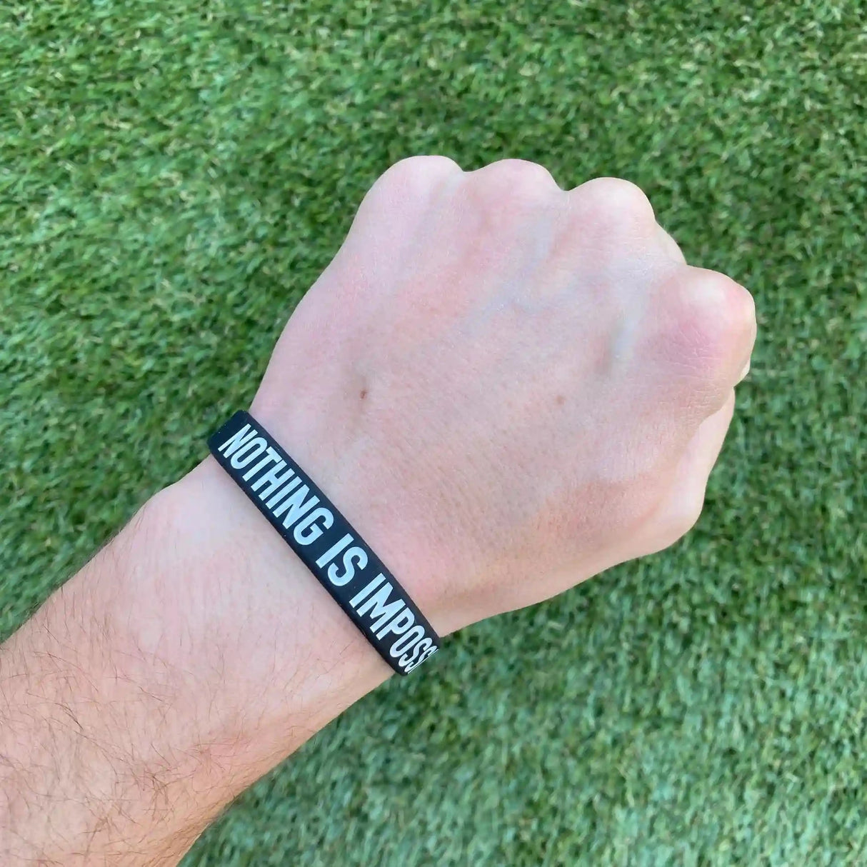 NOTHING IS IMPOSSIBLE Wristband kaufen - Elite Athletic Gear Armbänder - Fitness Onlineshop