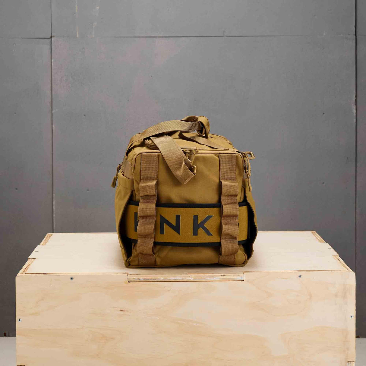 Buy the King Kong Bags King Kong CORE35 Duffel Bag (35L) in Sand at HighPowered.ch