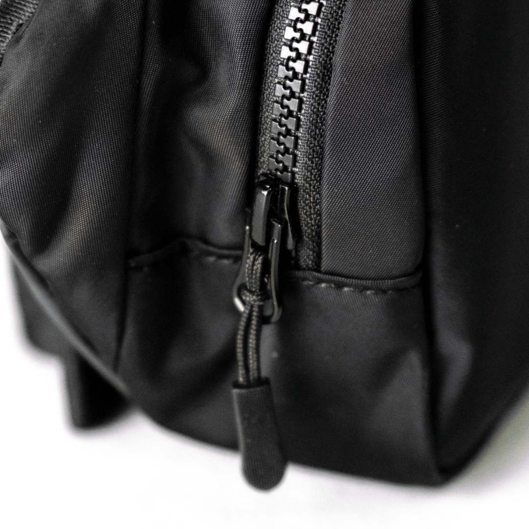 Strength Lifestyle Crossbody Black kaufen - Poray Crossbody Bag - Fitness Onlineshop