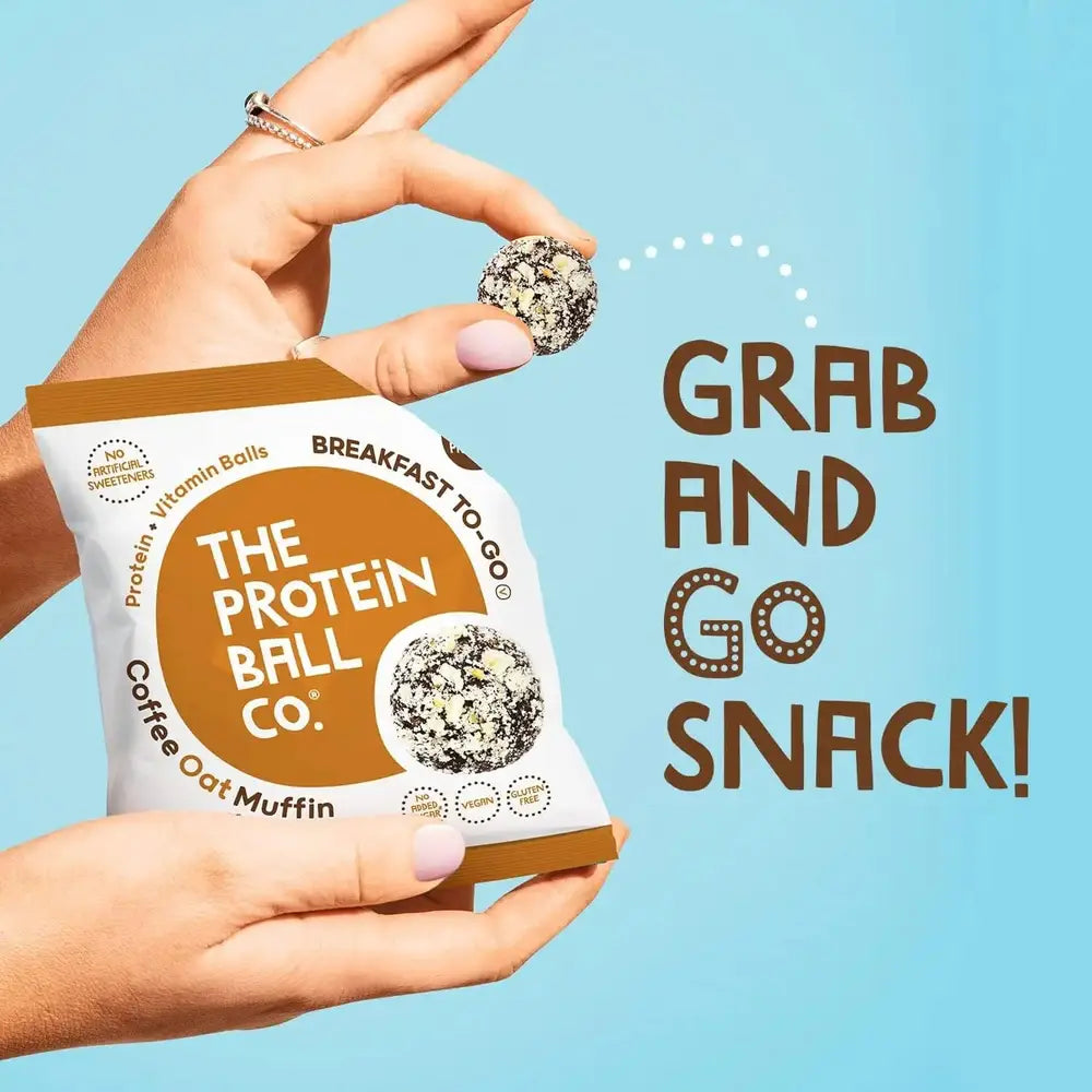 Achetez les boules protéinées et vitaminées « Protein + Vitamin Balls » (petit-déjeuner à emporter) de The Protein Ball Co, 10 x 45 g, saveur « Coffee Oat Muffin », sur HighPowered.ch