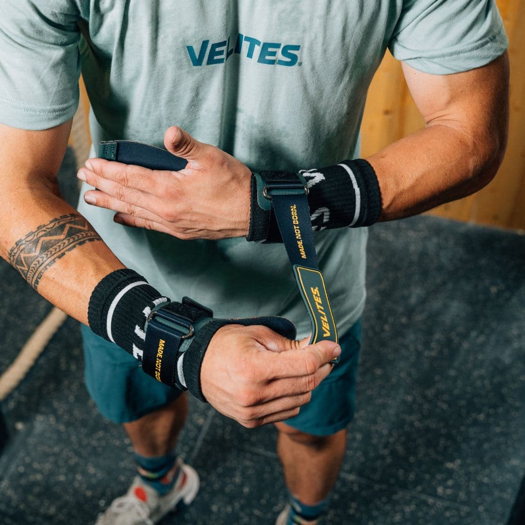 Buy Velites Quad Ultra Grips (No Chalk) Turquoise at HighPowered.ch