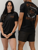 Built Different T-Shirt kaufen -  2POOD T-Shirts  - Fitness Onlineshop