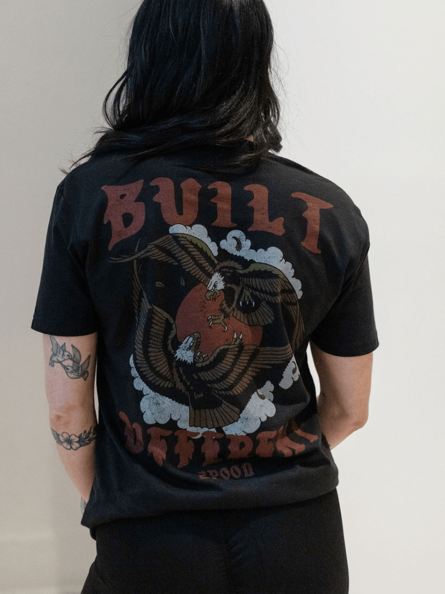 Built Different T-Shirt kaufen -  2POOD T-Shirts  - Fitness Onlineshop