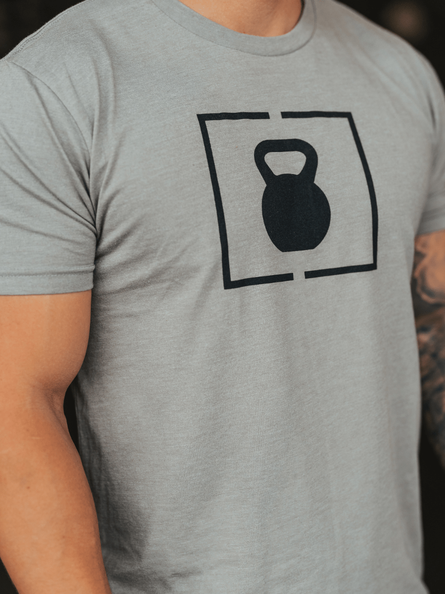 Grey Kettlebell Patch T-Shirt kaufen -  2POOD T-Shirts  - Fitness Onlineshop