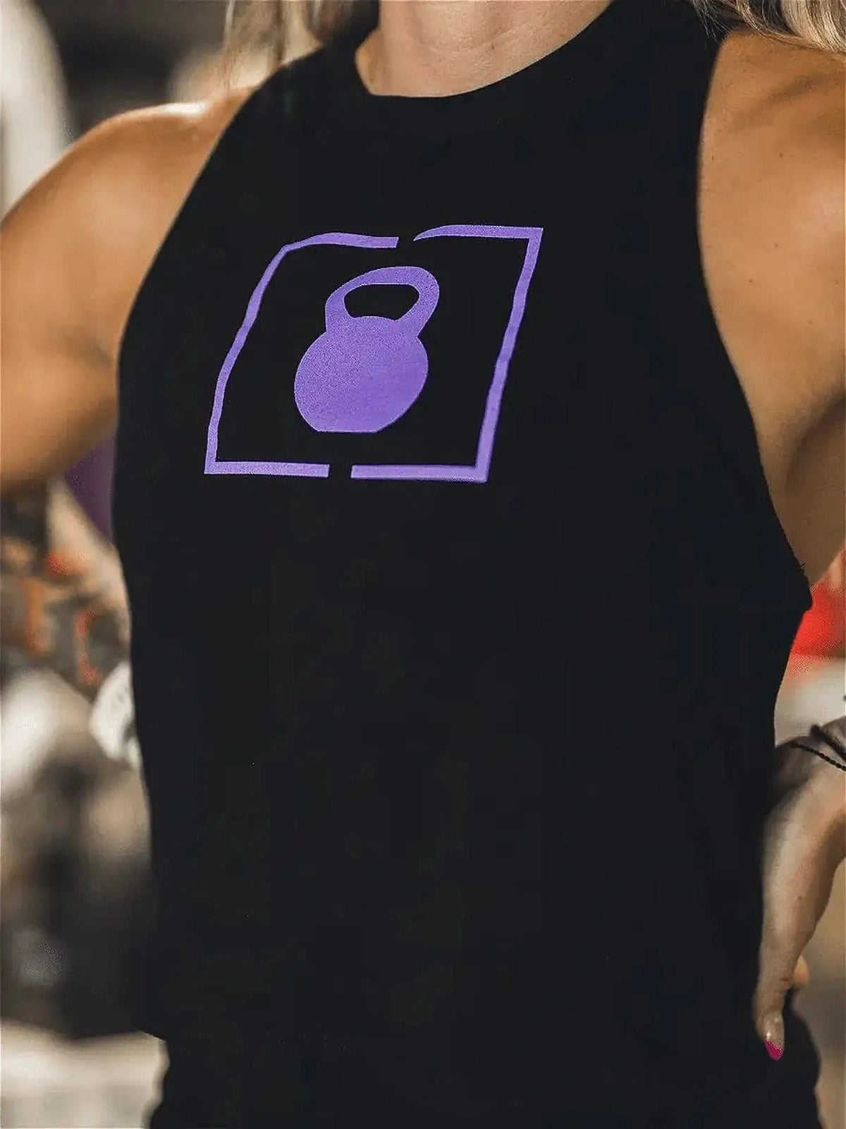 2POOD Lavender Kettlebell Logo Tank Schwarz kaufen bei HighPowered.ch