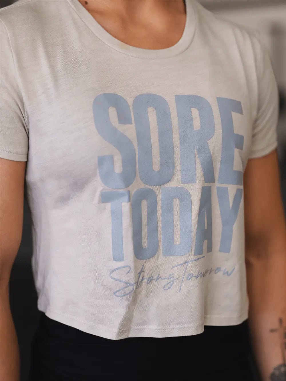 Sore Today, Strong Tomorrow Crop Top kaufen -  2POOD Oberteile Damen  - Fitness Onlineshop