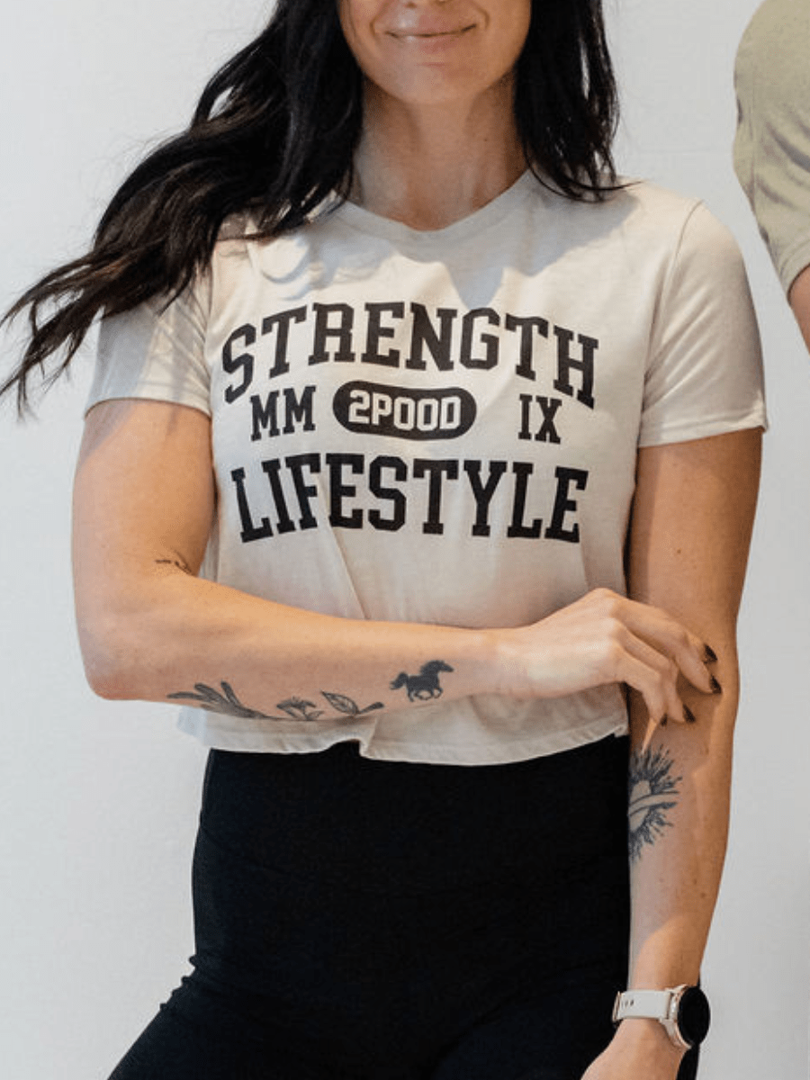 Varsity Strength Lifestyle Crop kaufen -  2POOD Tanks  - Fitness Onlineshop