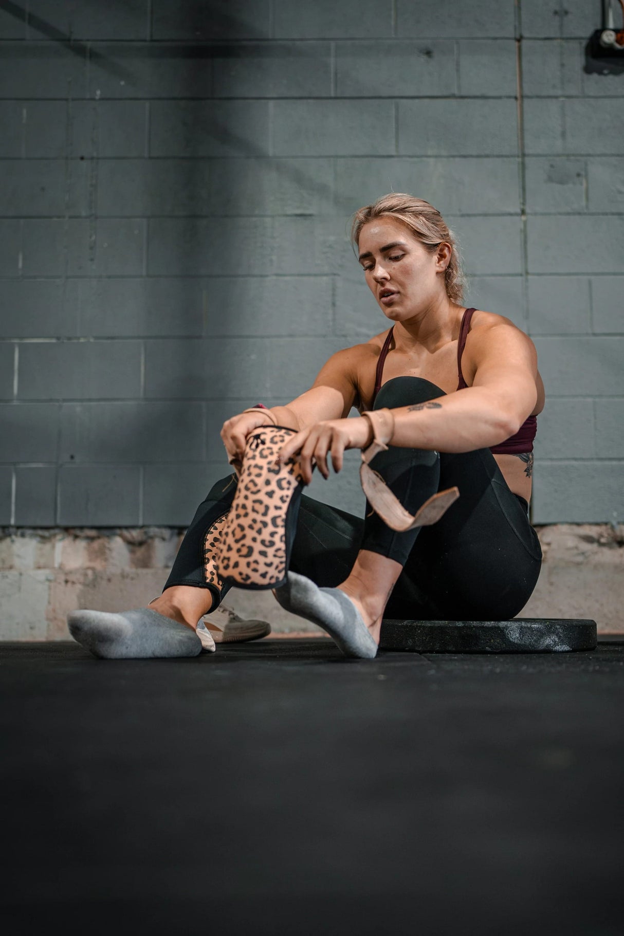 Frog Reversible Knee Sleeves (Kniebandagen Paar) kaufen -  Frog Grips Kniebandagen  - Fitness Onlineshop