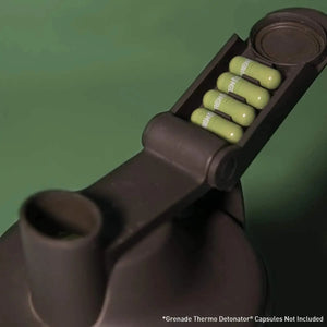Grenade Grenade Shaker mit Aufbewahrungsfach (600 ml) Schwarz kaufen bei HighPowered.ch