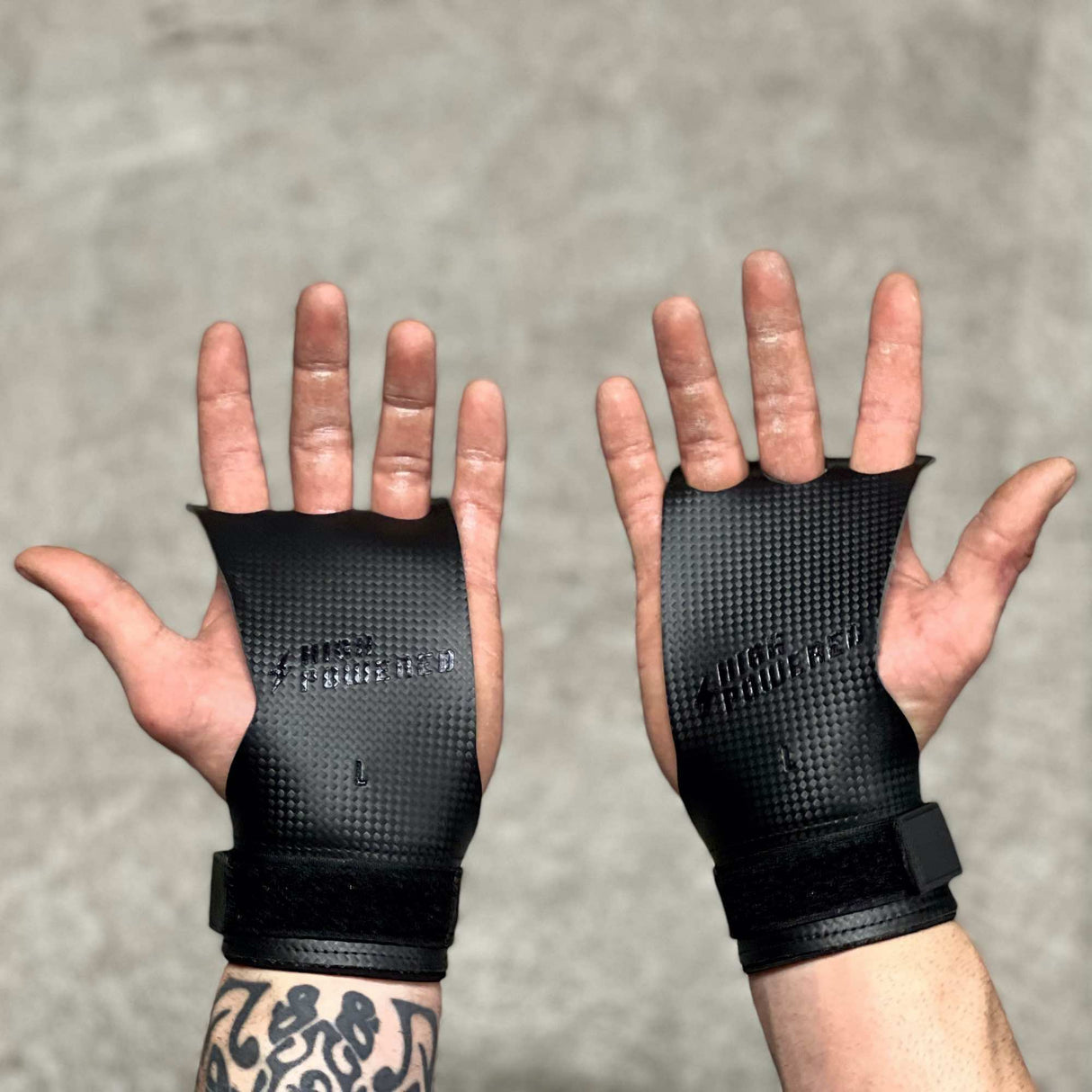 Acheter des poignées en carbone HighPowered (3 trous) sur HighPowered.ch