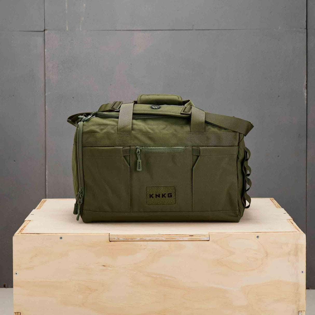 Buy the King Kong Bags King Kong CORE35 Duffle Bag (35L) in Green at HighPowered.ch