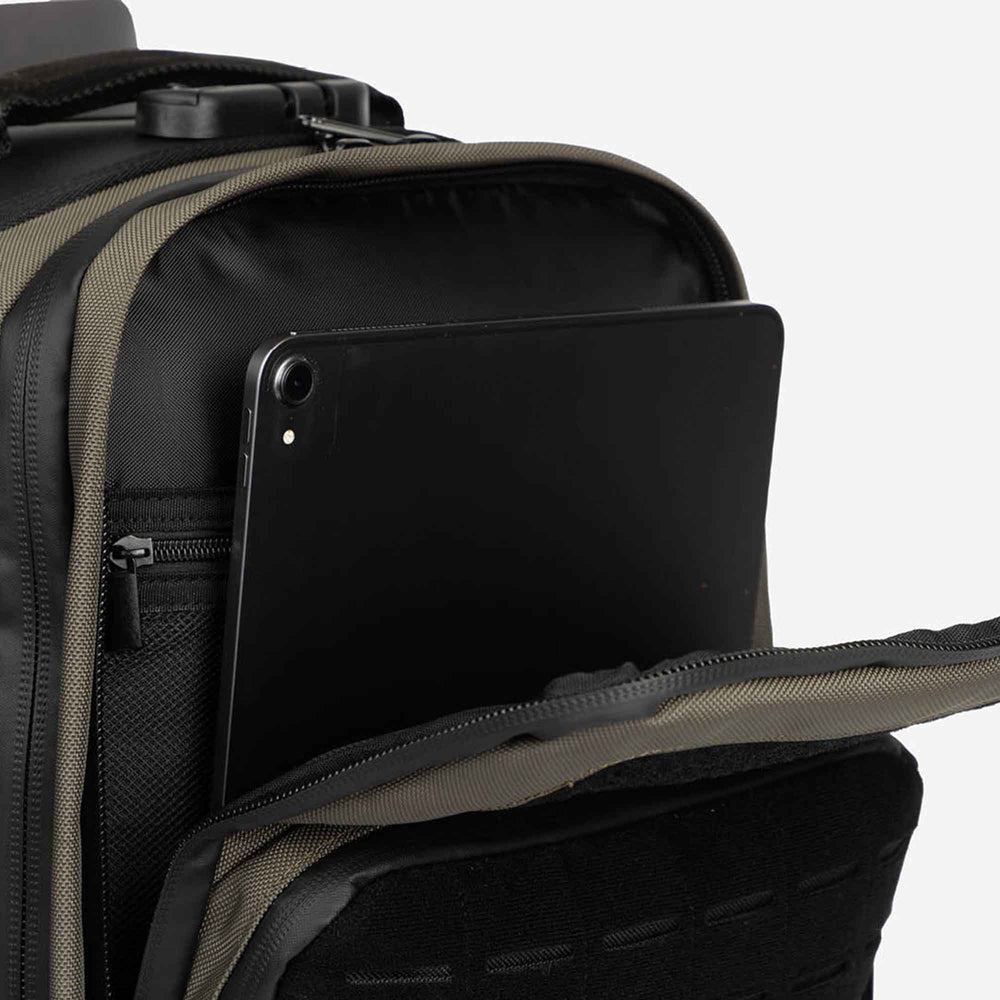 First Tactical Herren Rucksack – Olive Grün, Mit Pistolenfach & Magazintaschen