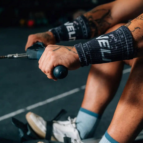 Acheter les bracelets Velites (bandes anti-transpiration) Hyrox (noirs) sur HighPowered.ch