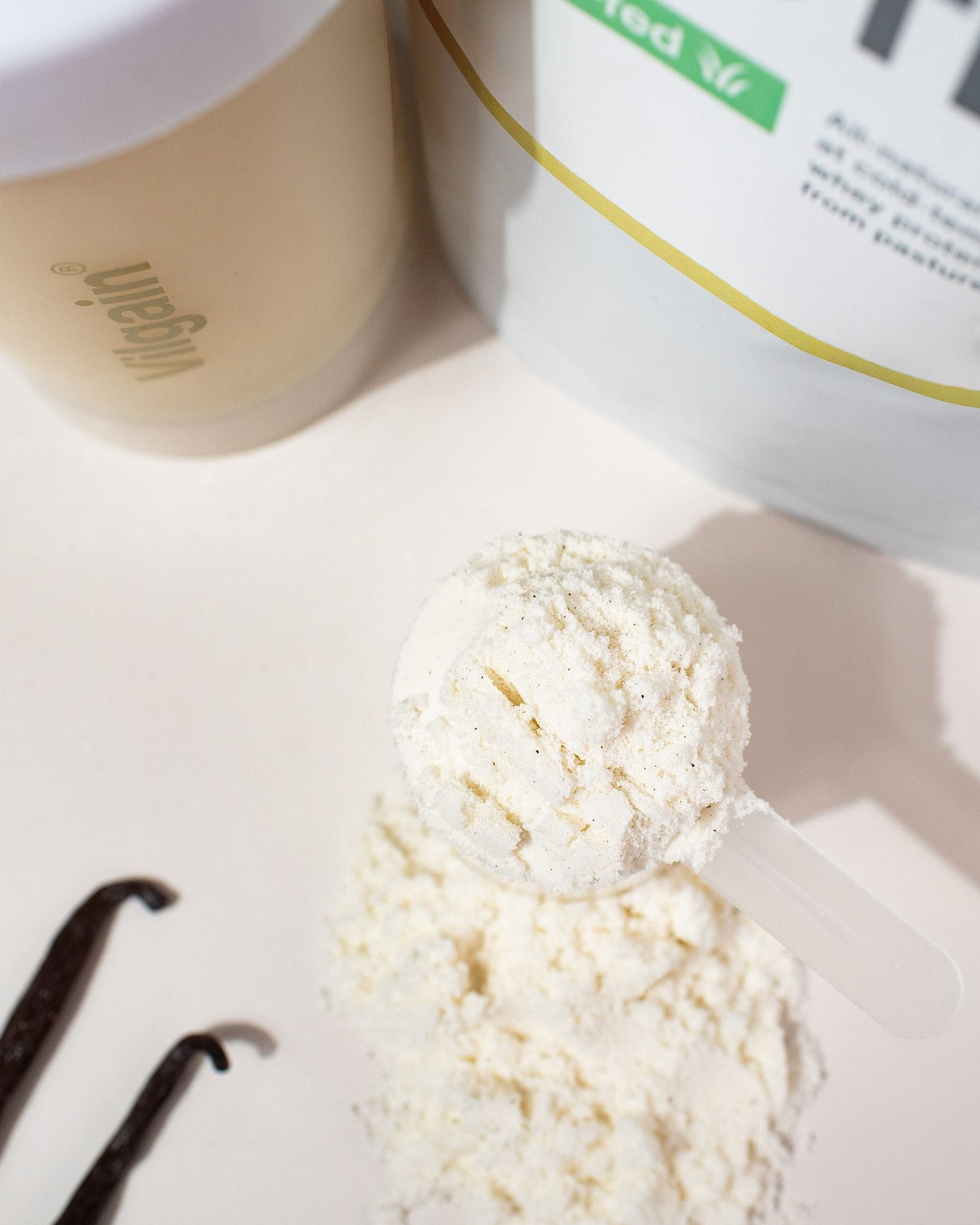 Grass-Fed Whey Protein Isolat kaufen -  Vilgain Whey Proteinpulver  - Fitness Onlineshop